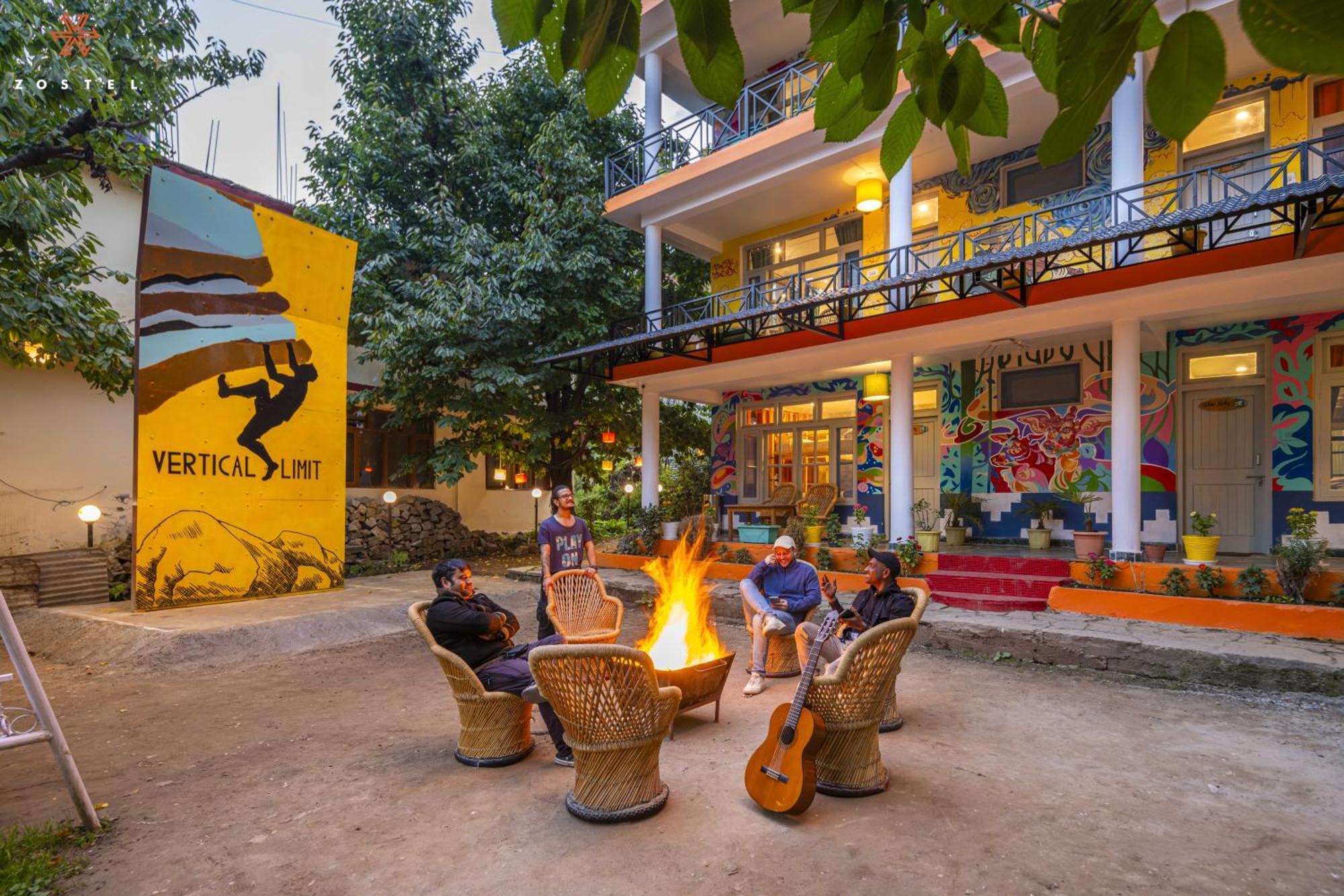 Zostel Manali, Old Manali Hostel Buitenkant foto